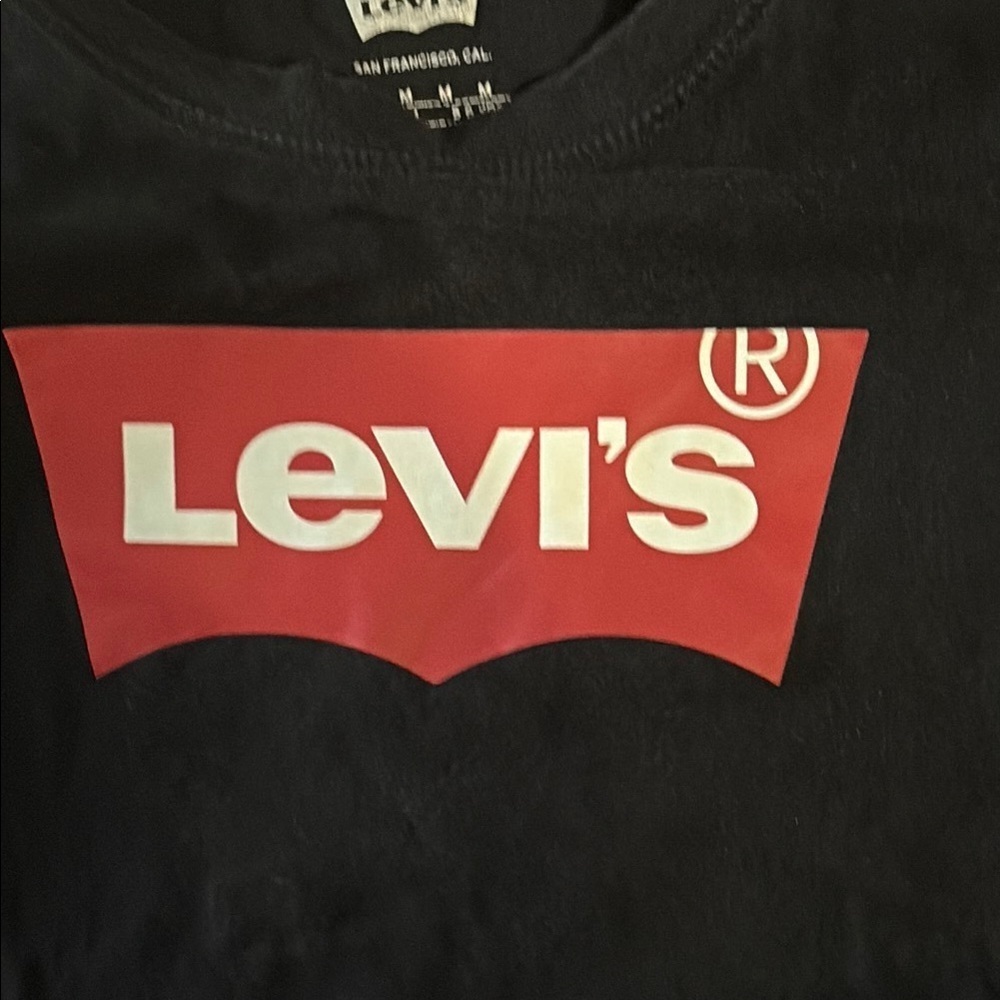 Levi's Kids black Long Sleeve Tee logo, size 5-6 - Picture 3 of 7